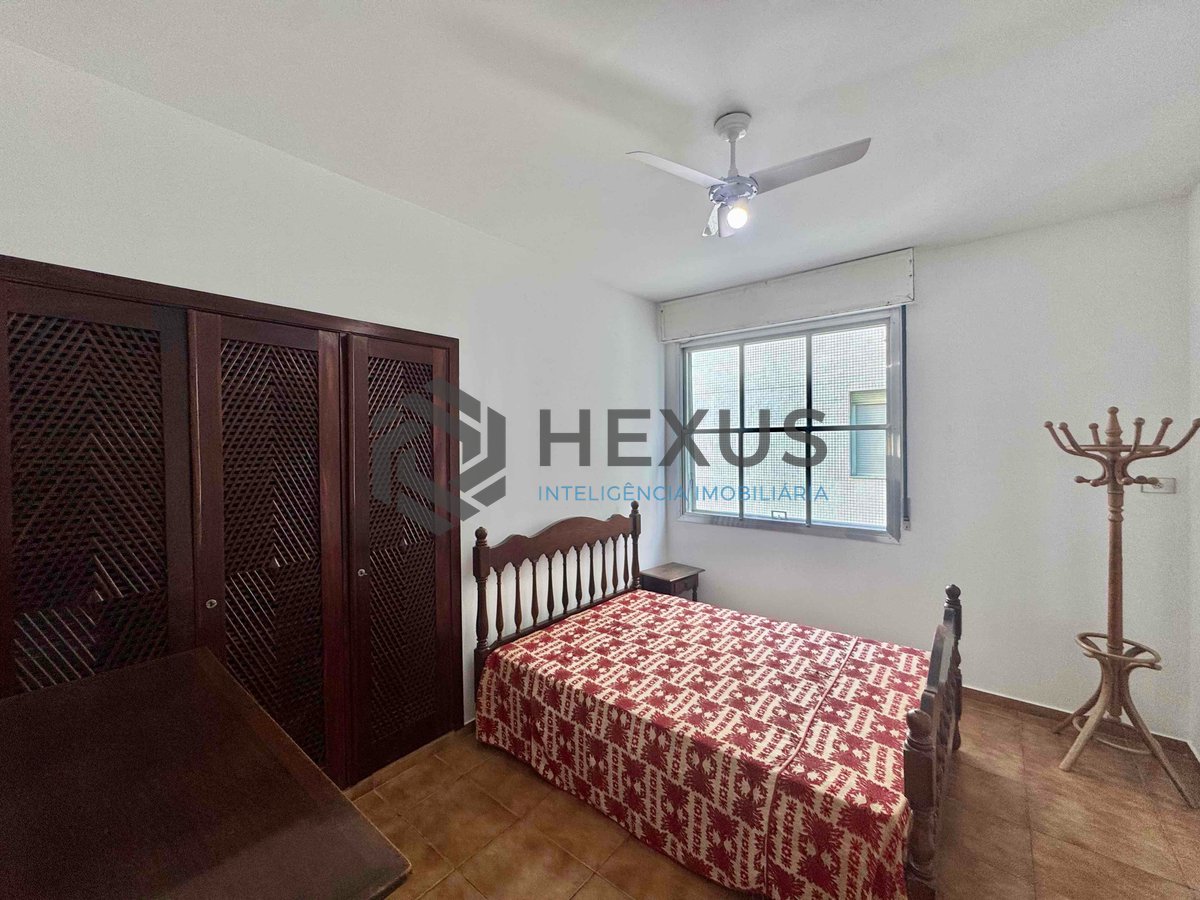 Foto 18 de Apartamento frente mar com varanda e vista mar na Praia das Pitangueiras, Guaruja