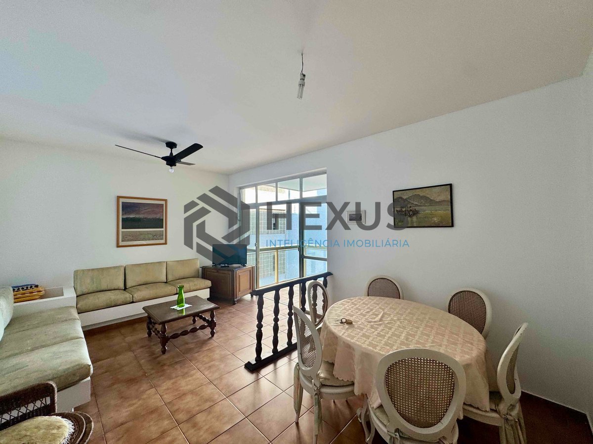 Foto 4 de Apartamento frente mar com varanda e vista mar na Praia das Pitangueiras, Guaruja