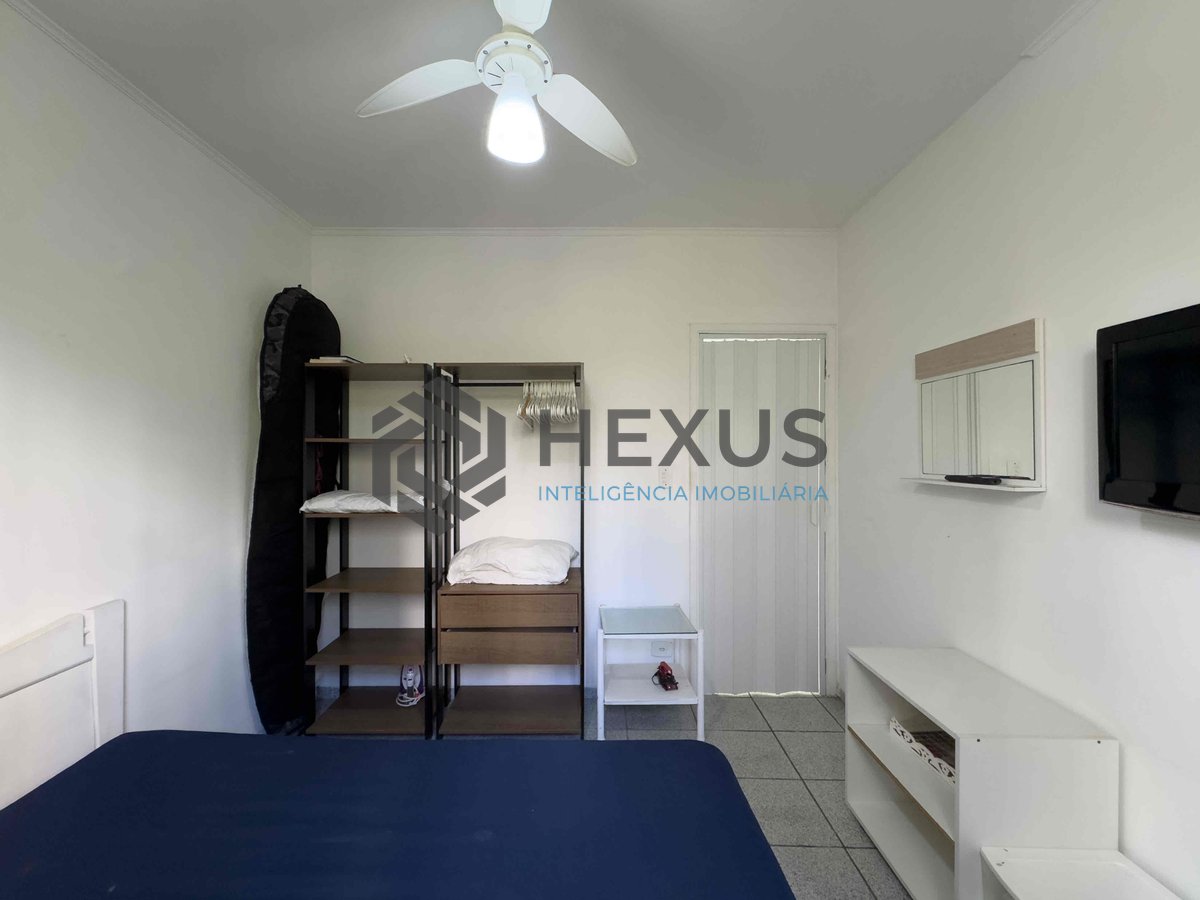 Foto 10 de Apartamento com varanda vista mar na beira mar da Praia das Pitangueiras, Guaruja