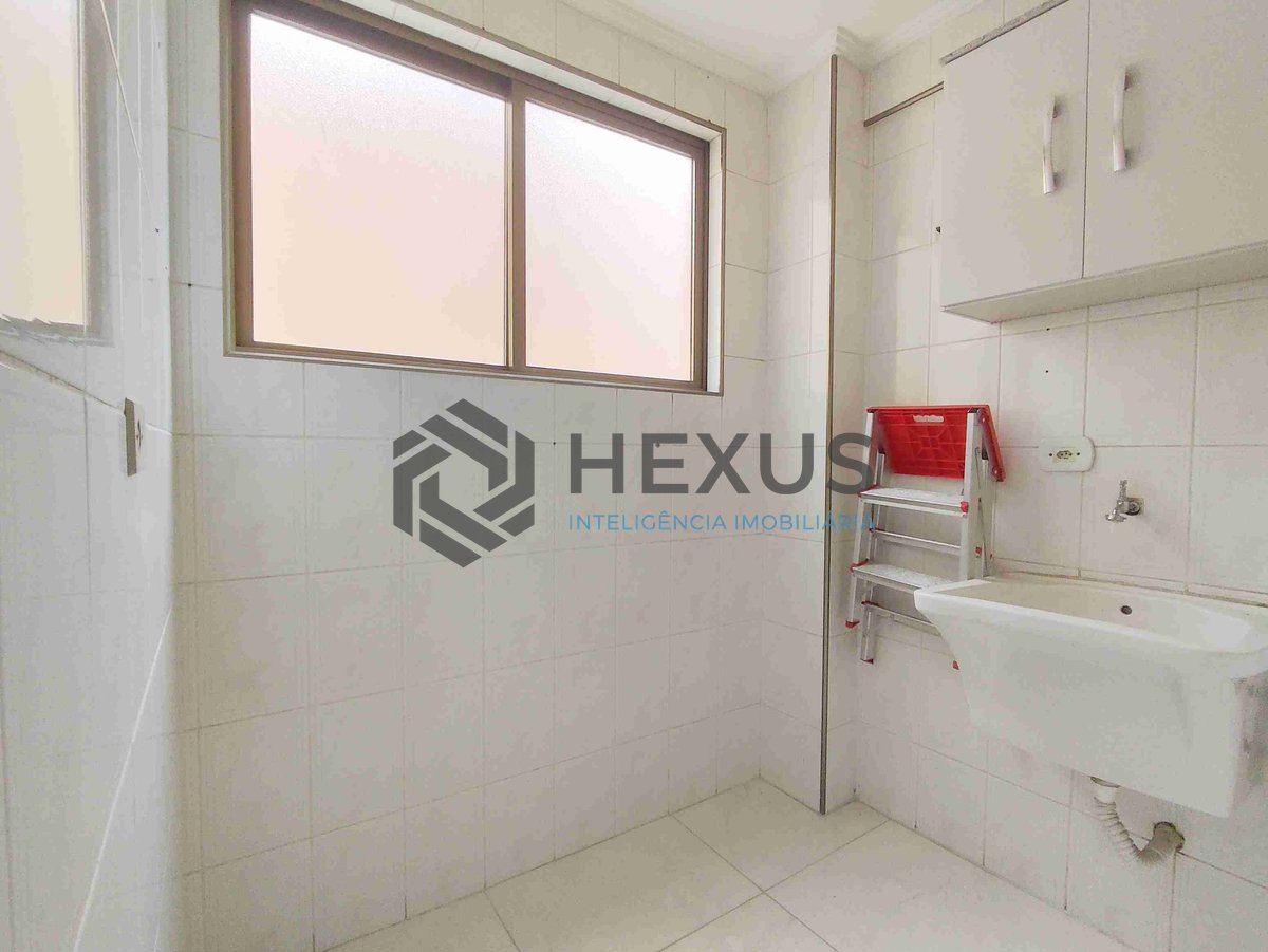 Foto 17 de Apartamento com varanda e lazer a 2 quadras da Praia das Astúrias, Guarujá