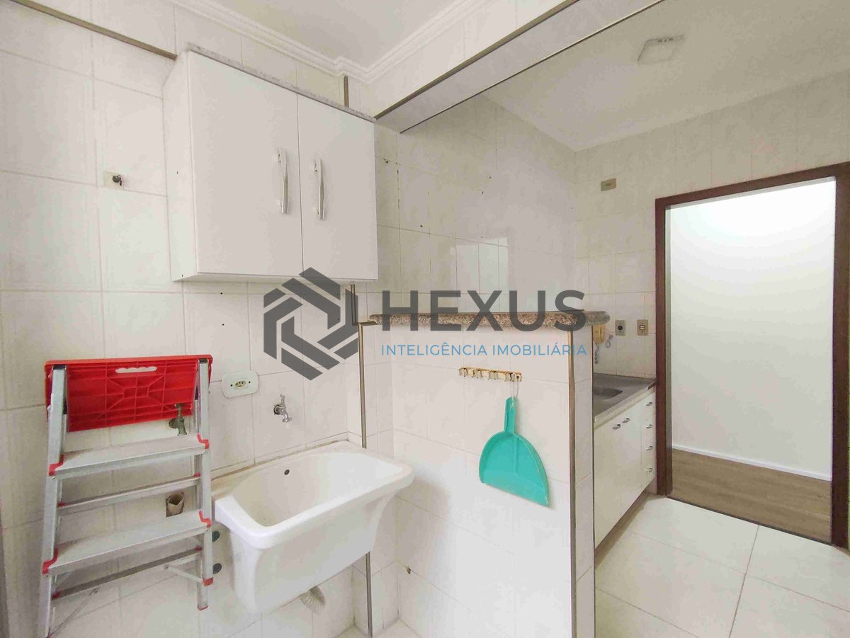 Foto 18 de Apartamento com varanda e lazer a 2 quadras da Praia das Astúrias, Guarujá