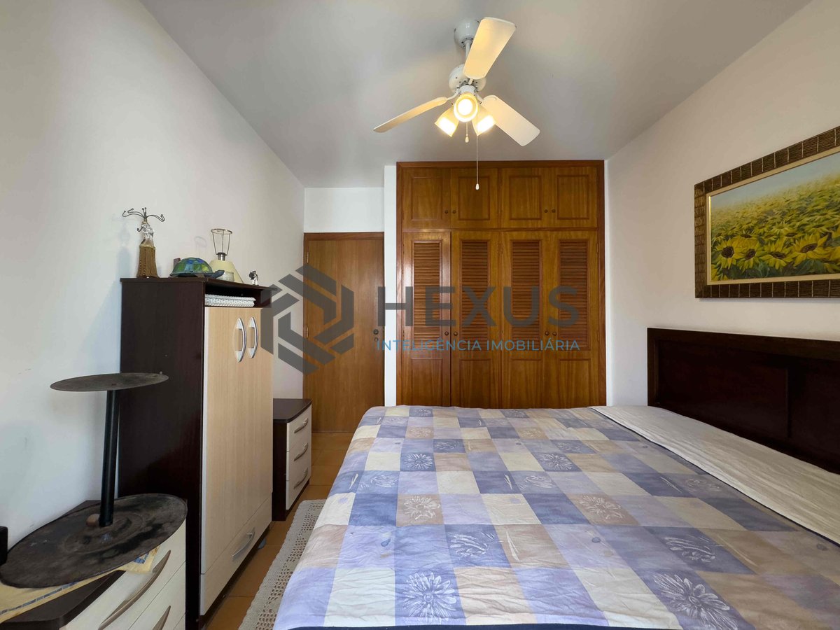 Foto 11 de Apartamento com varanda e vista livre na beira mar da Praia das Pitangueiras, Guaruja