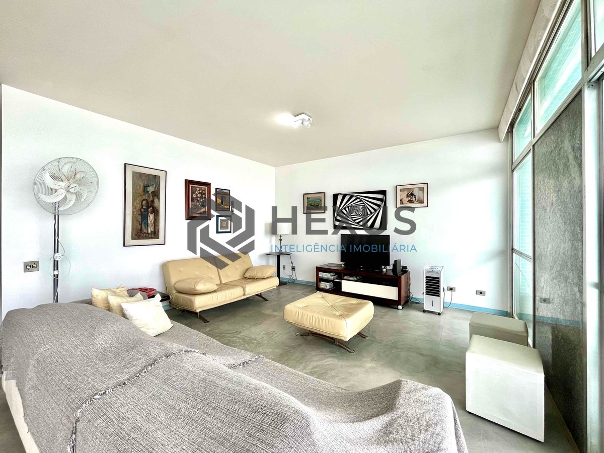 Foto 5 de Apartamento frente mar com varanda vista mar na Praia das Pitangueiras, Guaruja