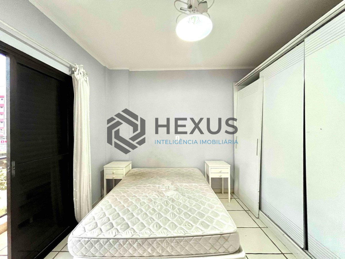 Foto 15 de Apartamento com varanda e vista livre na Praia do Tombo, Guaruja | Hexus