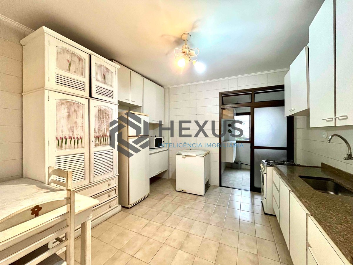 Foto 25 de Apartamento com varanda e vista livre na Praia do Tombo, Guaruja | Hexus