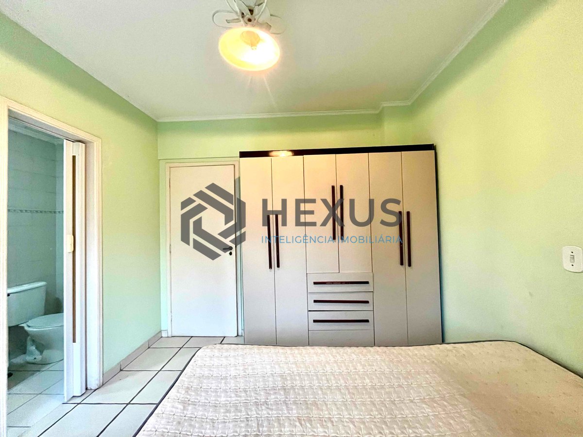 Foto 8 de Apartamento com varanda e vista livre na Praia do Tombo, Guaruja | Hexus