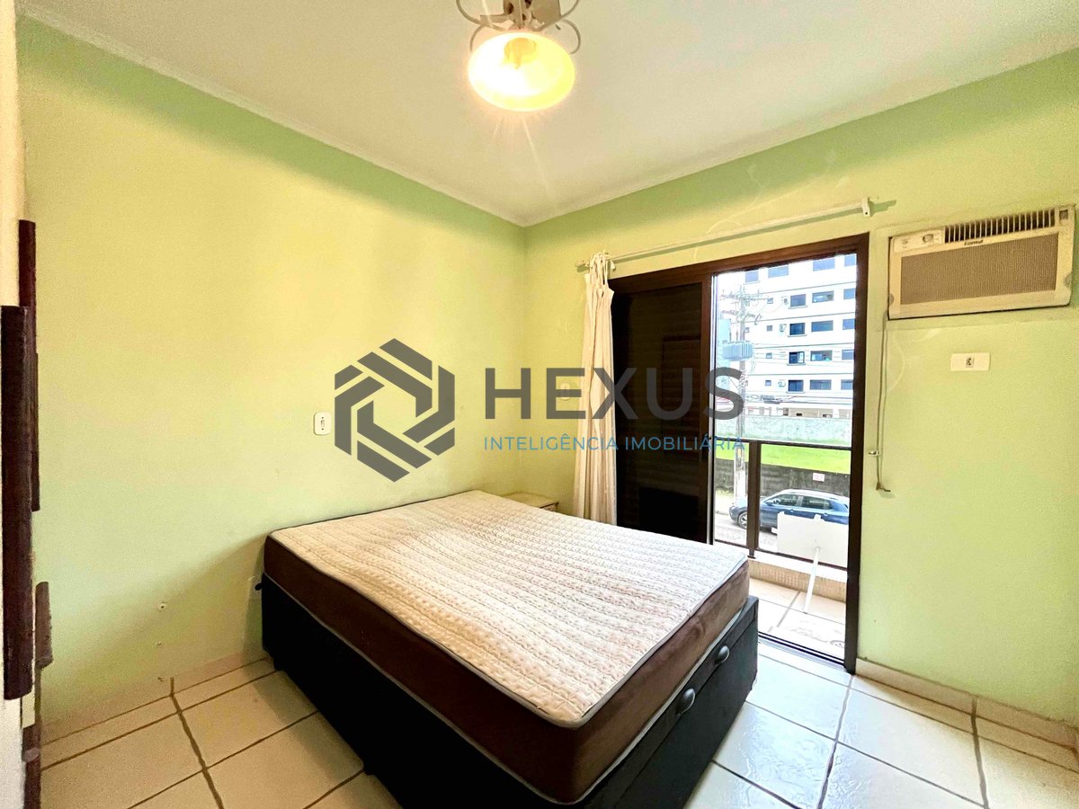Foto 10 de Apartamento com varanda e vista livre na Praia do Tombo, Guaruja | Hexus