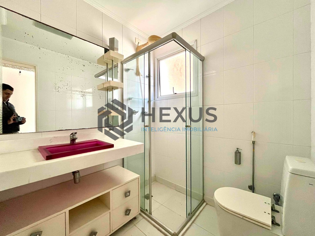 Foto 17 de Apartamento com varanda e vista mar a duas quadras da Praia das Pitangueiras, Guarujá-SP - 3 Quartos (1 Suíte), 2 Vagas | Hexus Inteligência Imobiliária