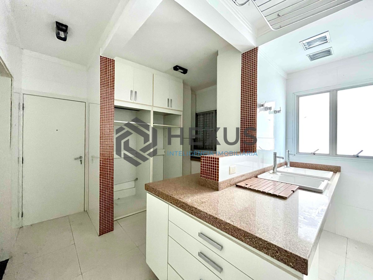 Foto 29 de Apartamento com varanda e vista mar a duas quadras da Praia das Pitangueiras, Guarujá-SP - 3 Quartos (1 Suíte), 2 Vagas | Hexus Inteligência Imobiliária