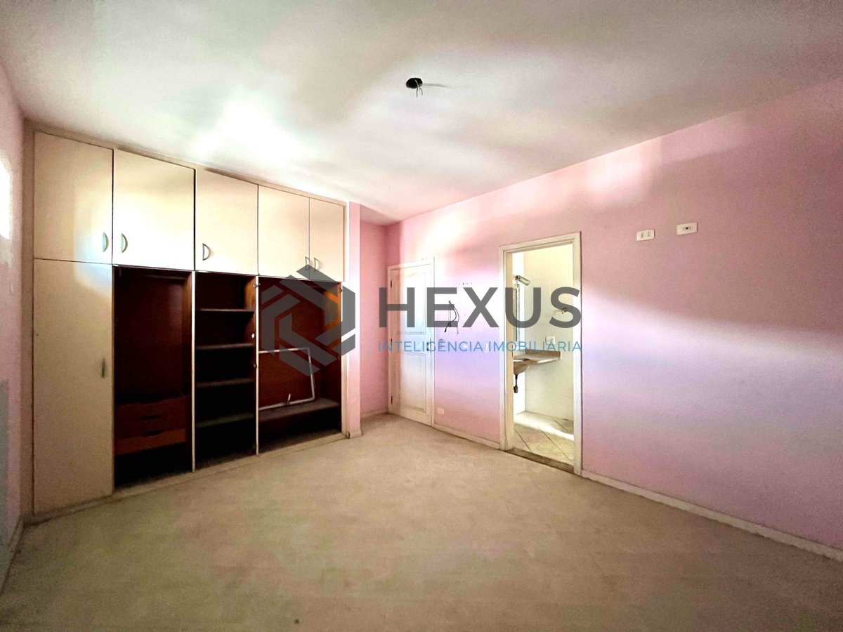 Foto 20 de Apartamento com varanda, vista mar e lazer a duas quadras da Praia das Pitangueiras, Guaruja