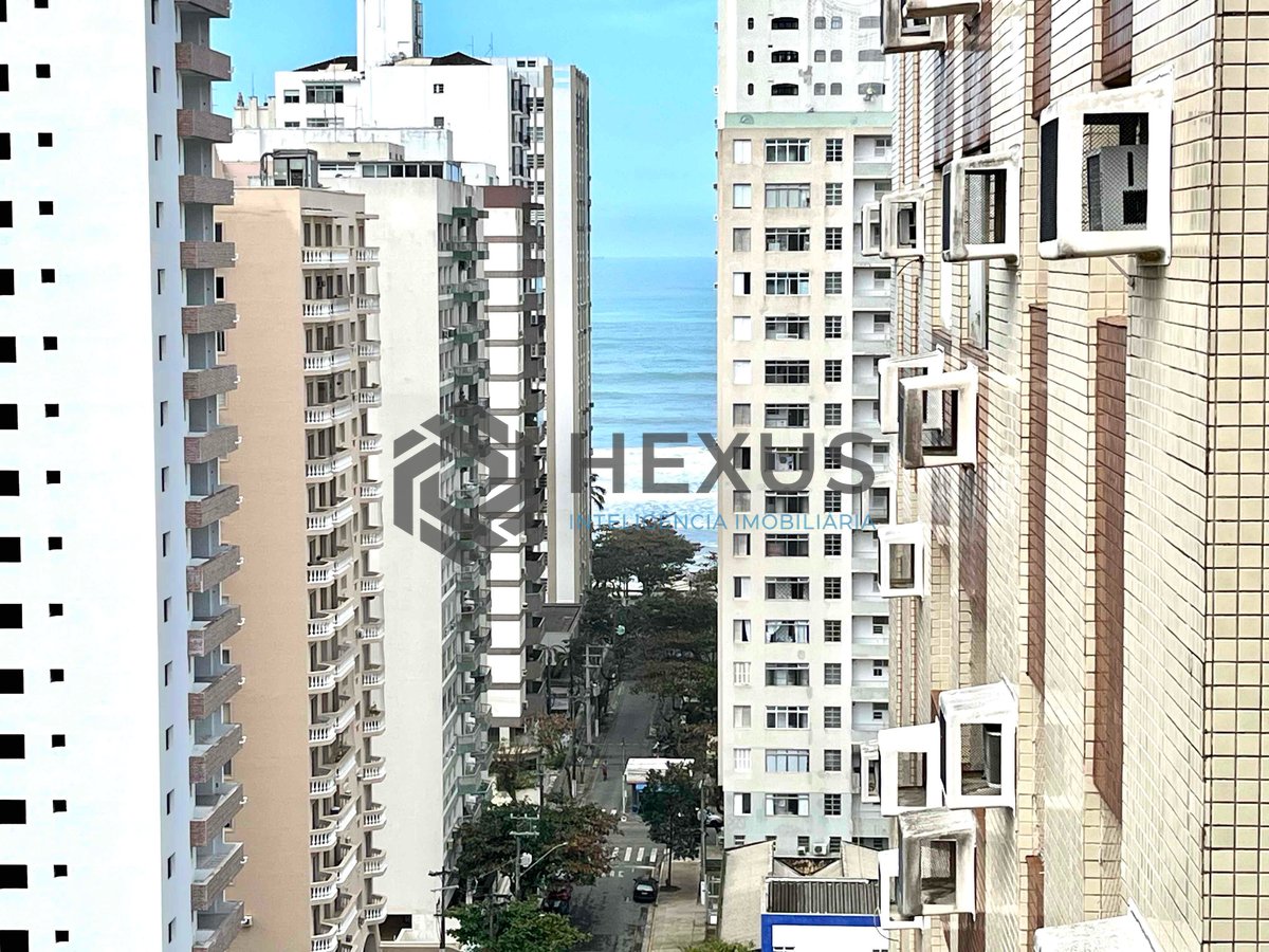 Foto 9 de Apartamento com varanda, vista mar e lazer a duas quadras da Praia das Pitangueiras, Guaruja