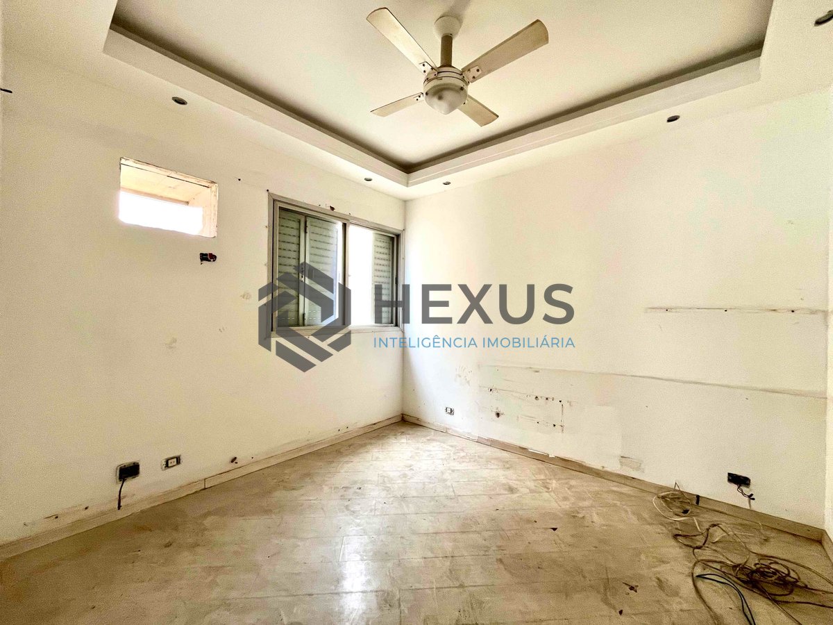 Foto 10 de Apartamento com varanda, vista mar e lazer a duas quadras da Praia das Pitangueiras, Guaruja