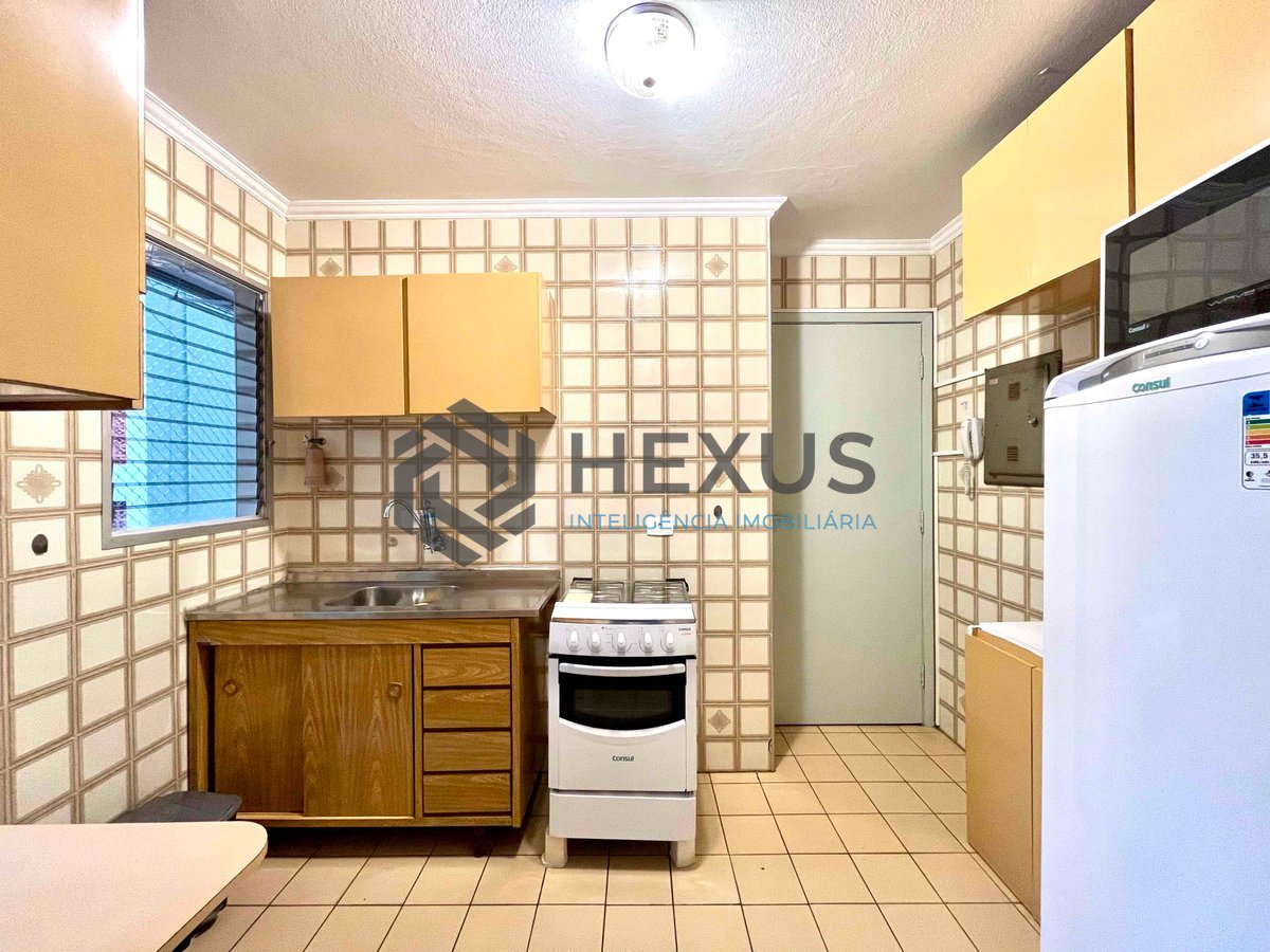 Foto 16 de Apartamento com varanda e vista livre a uma quadra da Praia das Pitangueiras, Guaruja