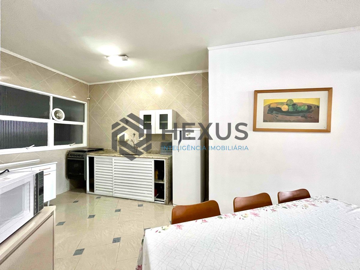 Foto 20 de Apartamento com varanda vista mar e lazer na beira mar da praia nas Pitangueiras, Guarujá