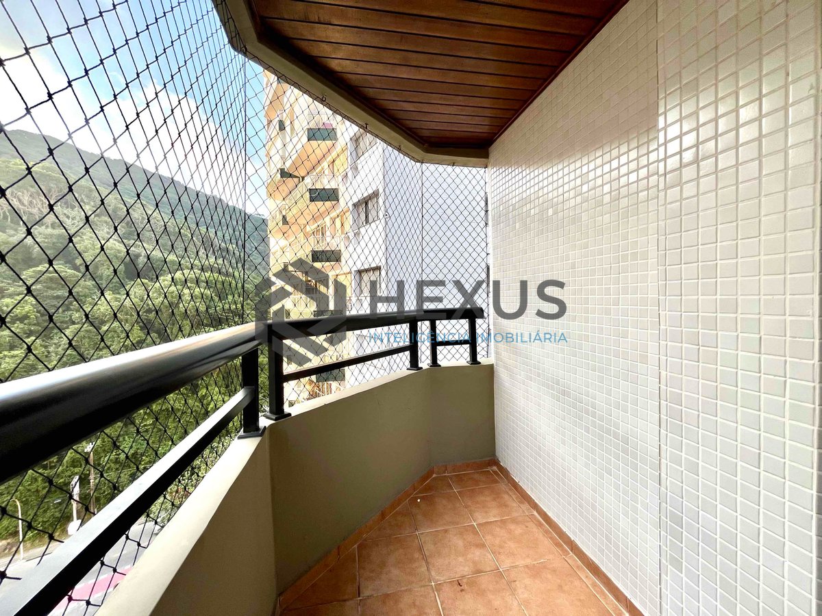 Foto 10 de Apartamento com varanda e lazer na quadra mar da Praia das Pitangueiras, Guarujá-SP - 3 Quartos (1 Suíte), 2 Vagas | Hexus Inteligência Imobiliária