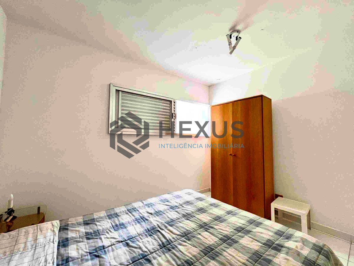 Foto 18 de Apartamento frente mar com varanda e vista mar na Praia das Pitangueiras, Guaruja