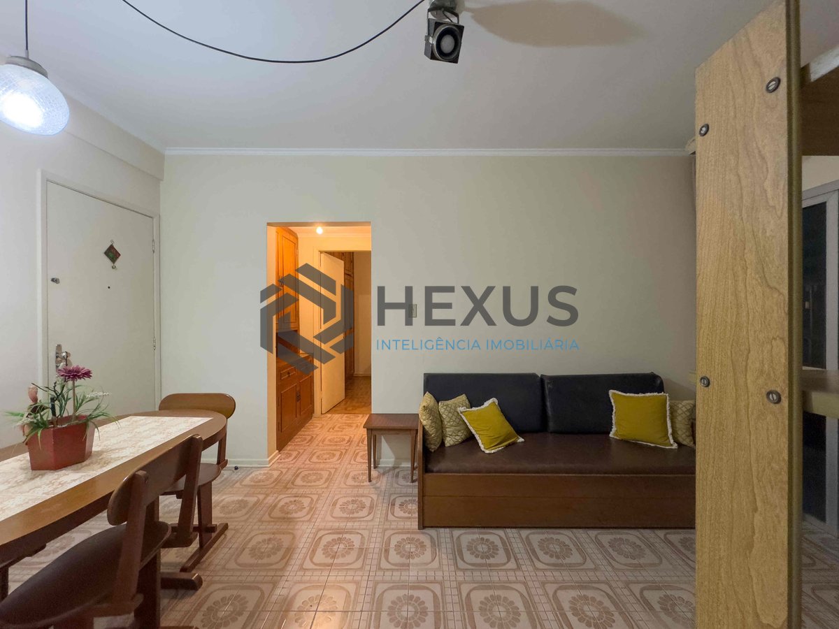 Foto 5 de Apartamento com varanda e vista livre a duas quadras da Praia das Pitangueiras, Guaruja