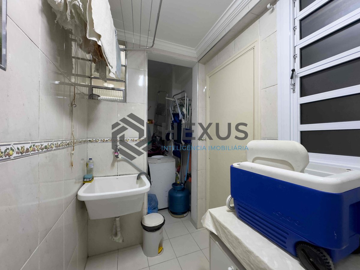Foto 28 de Apartamento com varanda, reformado, vista mar a uma quadra da Praia das Pitangueiras, Guarujá-SP - 2 Quartos (1 Suíte), 1 Vaga | Hexus Inteligência Imobiliária