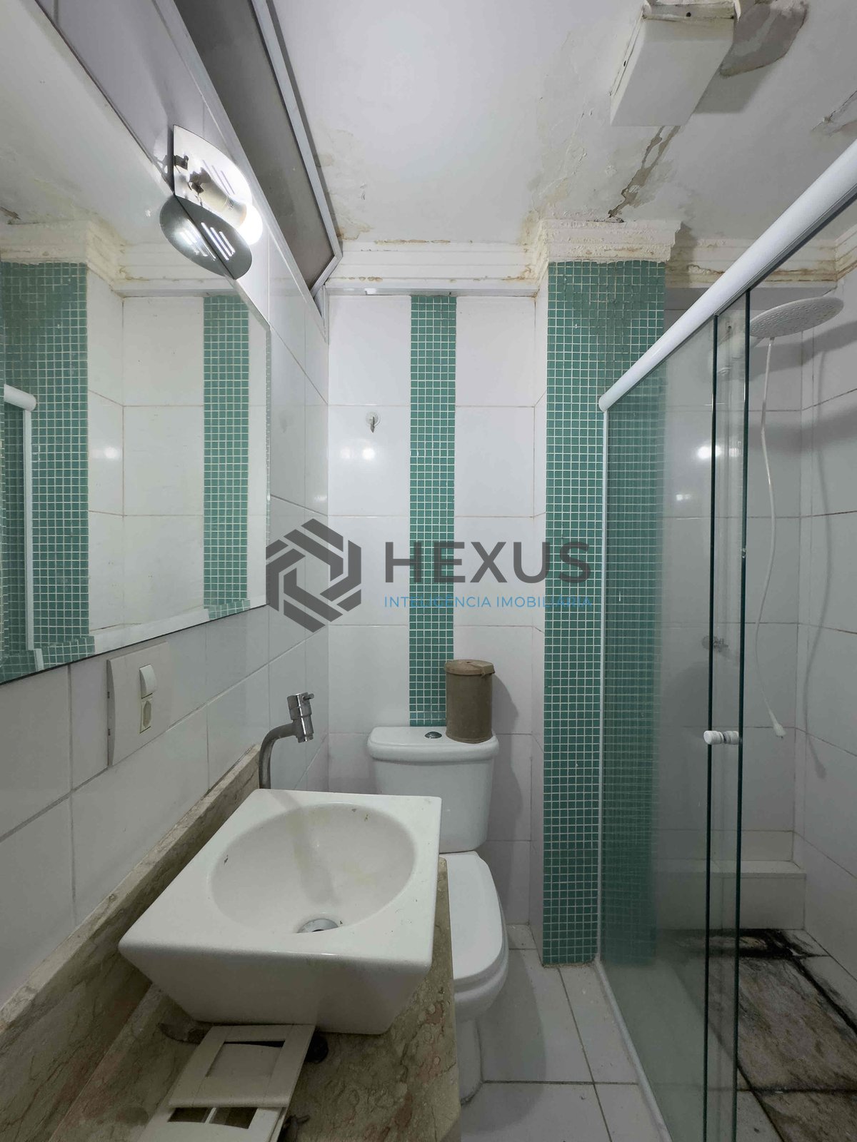 Foto 15 de Apartamento a uma quadra da Praia das Pitangueiras, Guarujá-SP - 2 Quartos (1 Suíte) | Hexus Inteligência Imobiliária