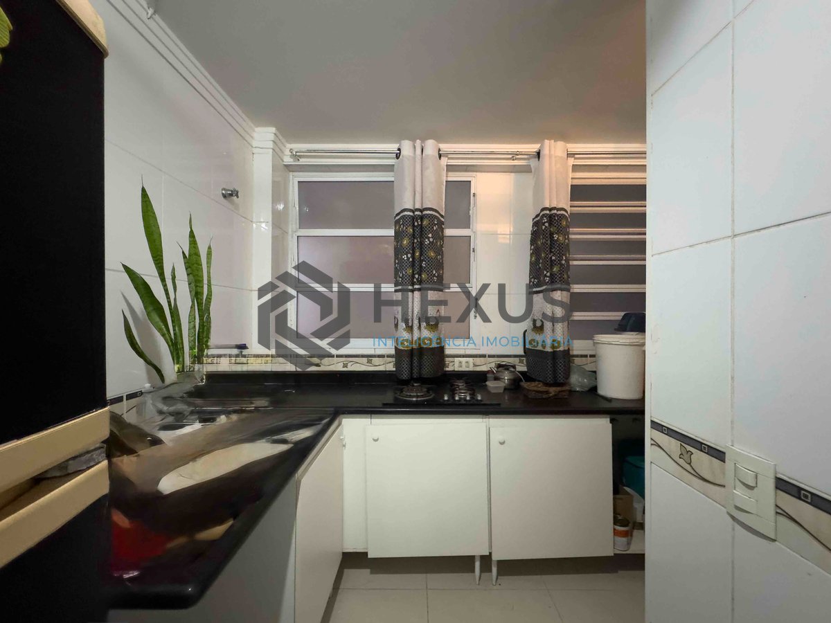 Foto 16 de Apartamento a uma quadra da Praia das Pitangueiras, Guarujá-SP - 2 Quartos (1 Suíte) | Hexus Inteligência Imobiliária