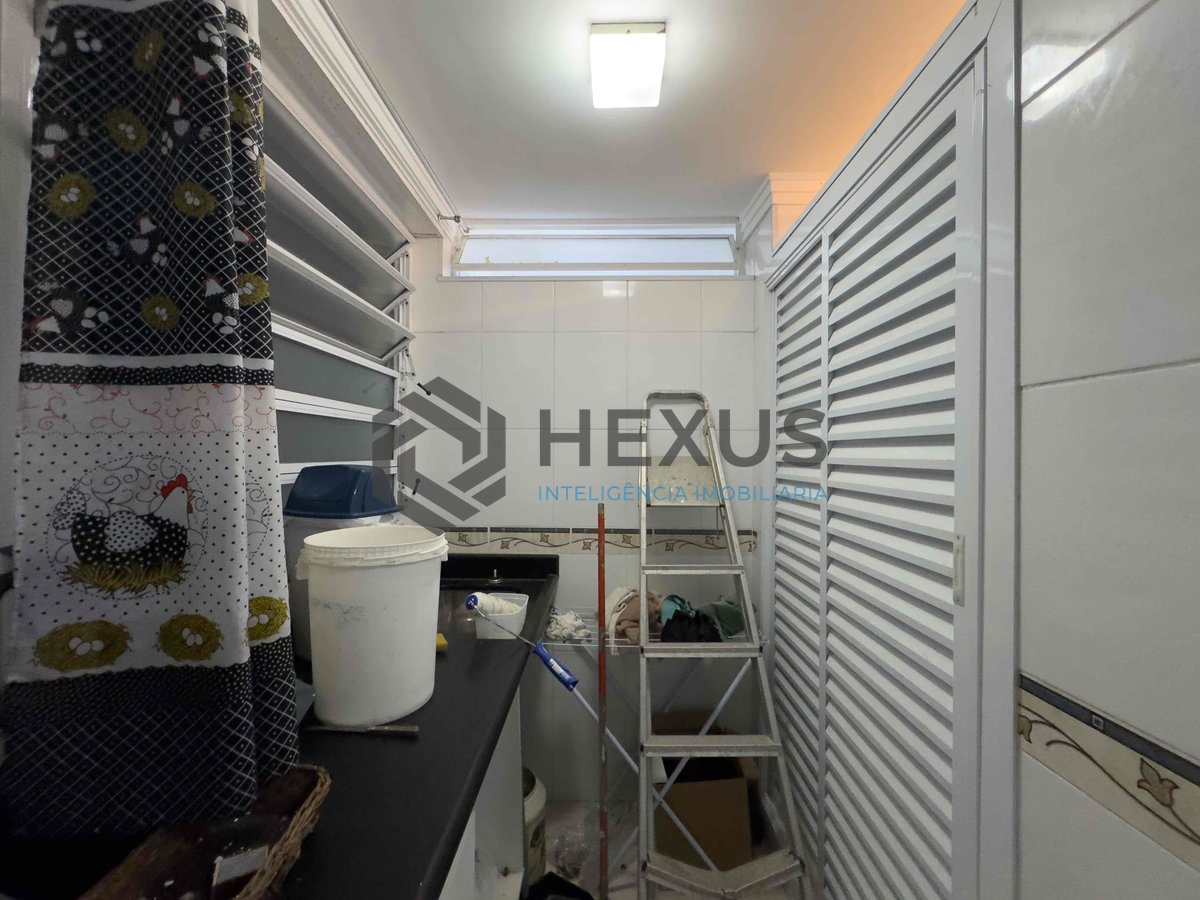 Foto 18 de Apartamento a uma quadra da Praia das Pitangueiras, Guarujá-SP - 2 Quartos (1 Suíte) | Hexus Inteligência Imobiliária