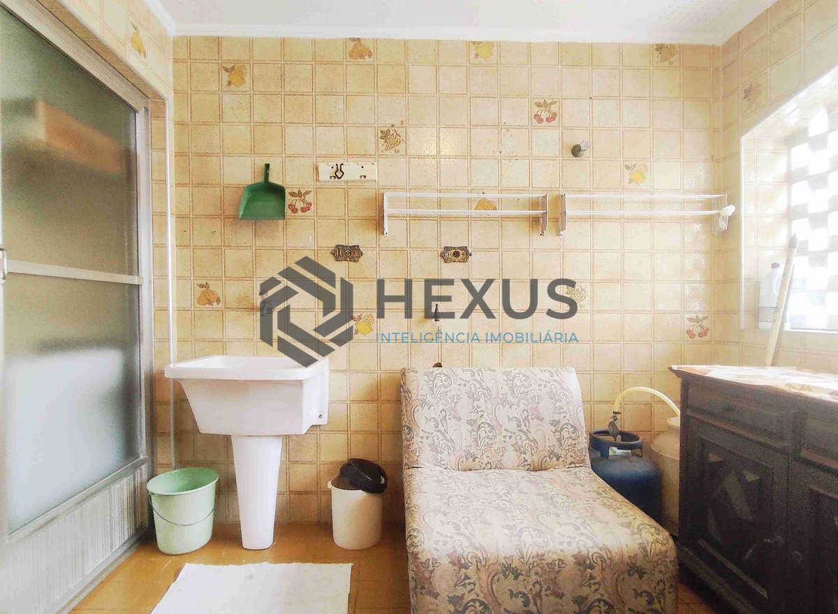 Foto 22 de Apartamento beira mar com varanda e lazer na Praia do Tombo, Guaruja | Hexus