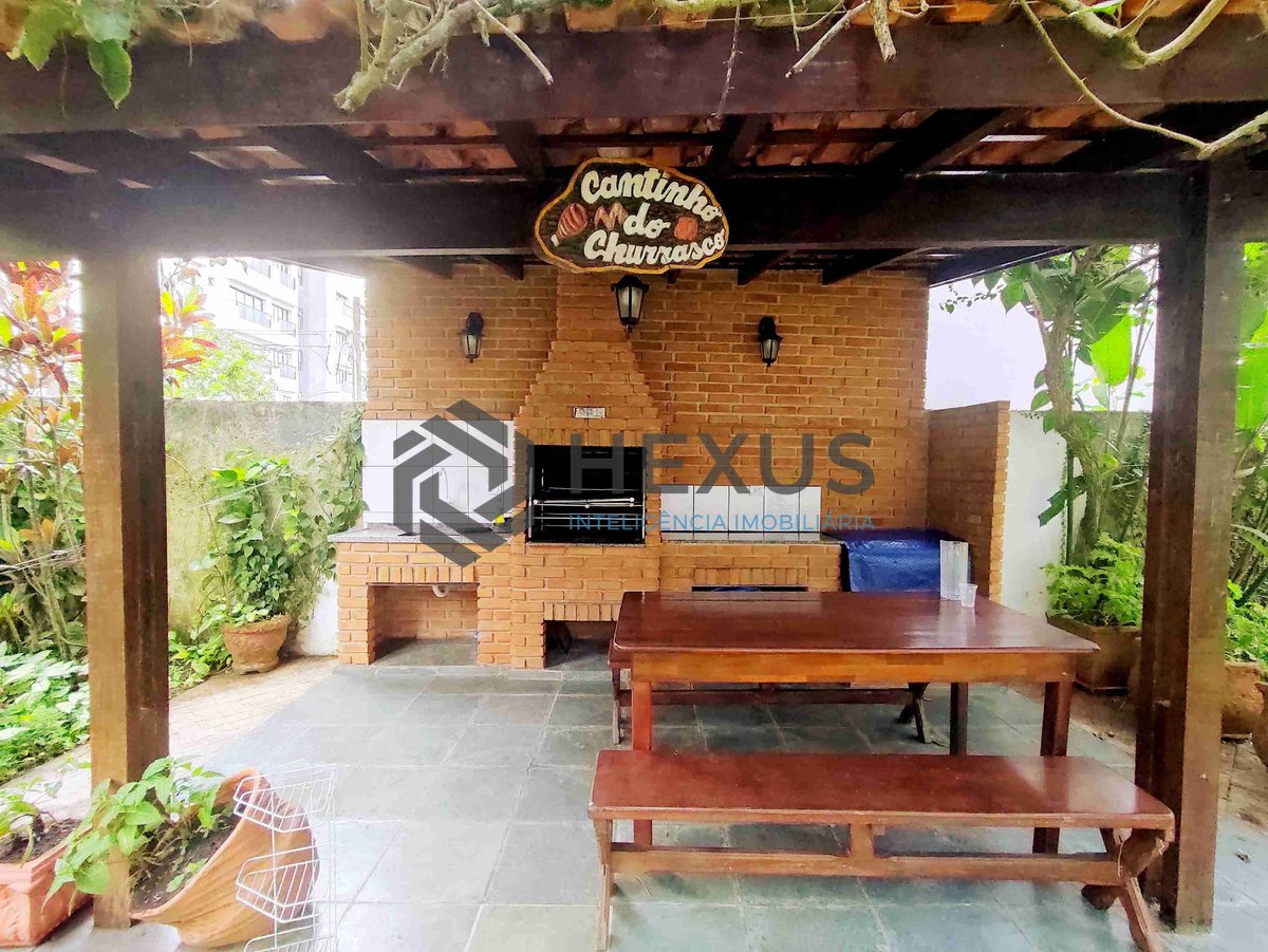 Foto 23 de Apartamento beira mar com varanda e lazer na Praia do Tombo, Guaruja | Hexus