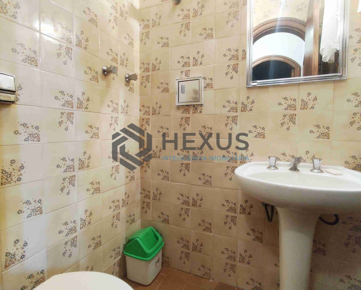 Foto 10 de Apartamento beira mar com varanda e lazer na Praia do Tombo, Guaruja | Hexus
