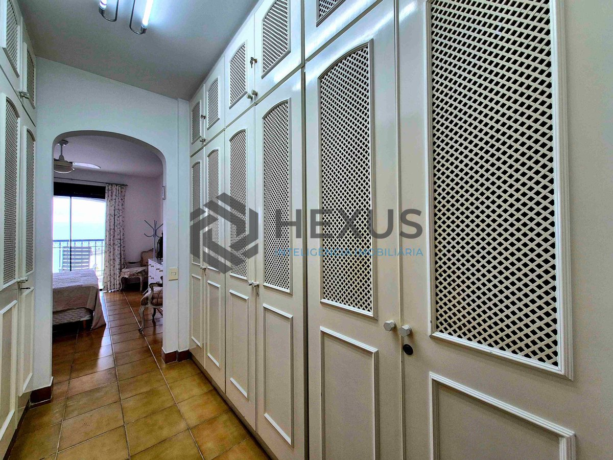 Foto 10 de Apartamento com varanda, vista mar, Praia das Pitangueiras, Guaruja | Hexus