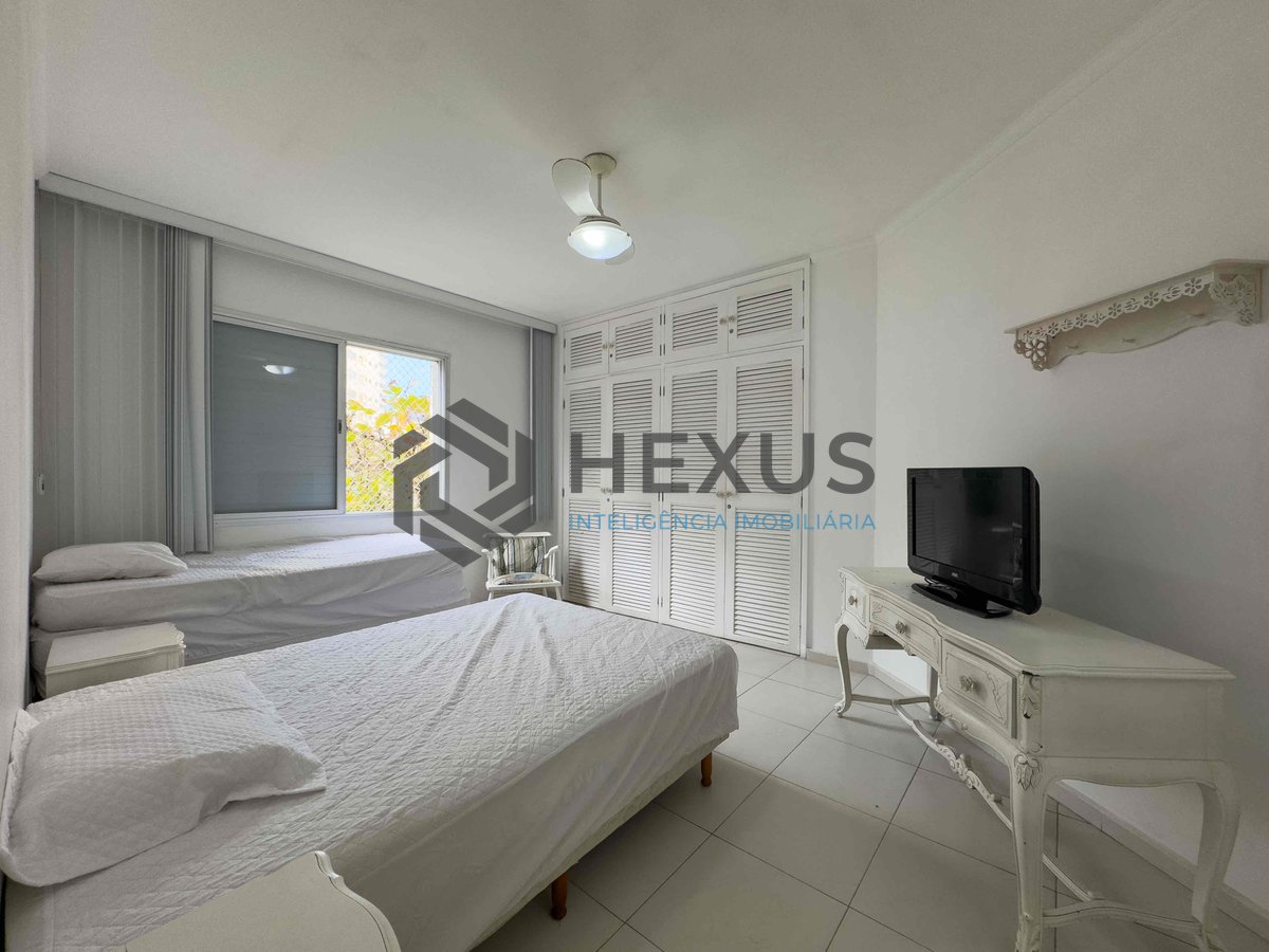 Foto 12 de Apartamento mobiliado a uma quadra da Praia das Pitangueiras, Guaruja