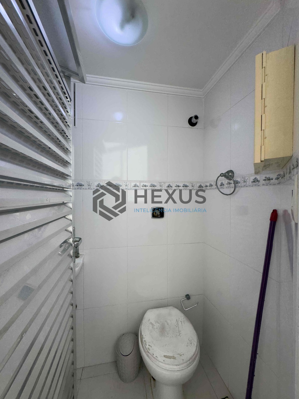 Foto 18 de Apartamento mobiliado a uma quadra da Praia das Pitangueiras, Guaruja