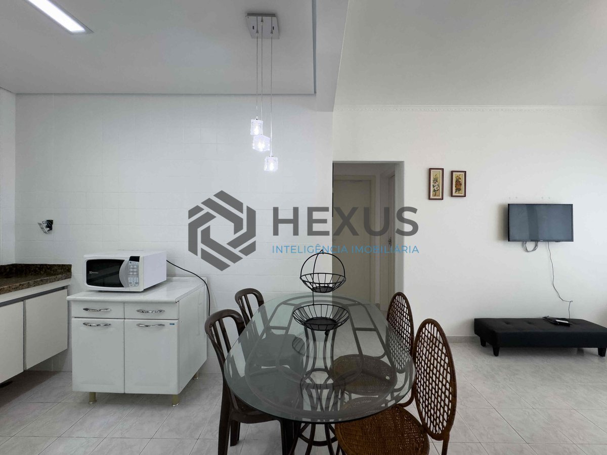 Foto 5 de Apartamento reformado e mobiliado a duas quadras da Praia das Pitangueiras, Guaruja