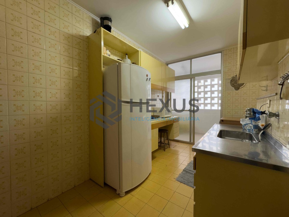Foto 15 de Apartamento mobiliado a duas quadras da Praia das Pitangueiras, Guaruja