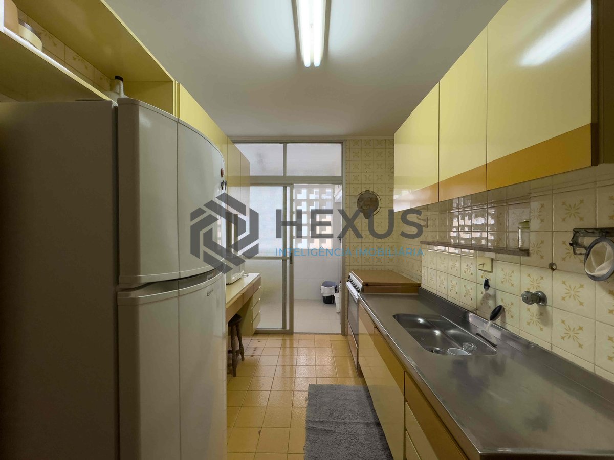 Foto 16 de Apartamento mobiliado a duas quadras da Praia das Pitangueiras, Guaruja
