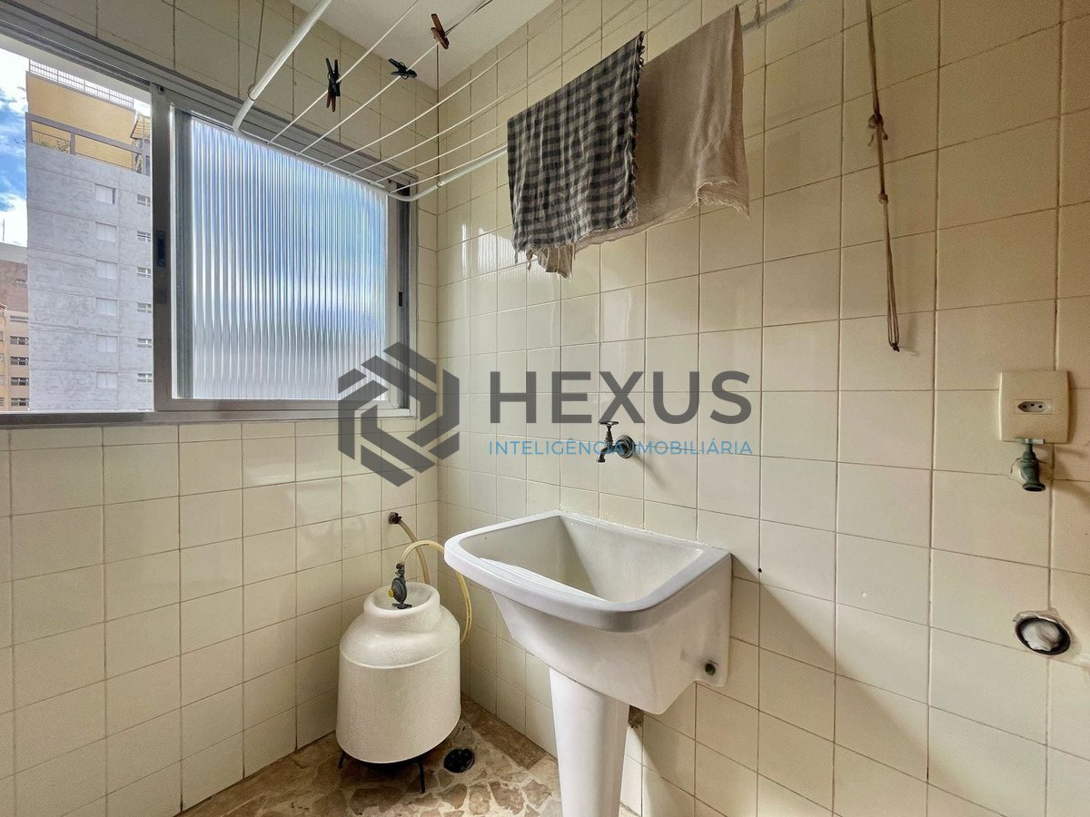 Foto 21 de Apartamento beira mar com varanda, lazer e vista mar na Praia das Pitangueiras, Guaruja | Hexus