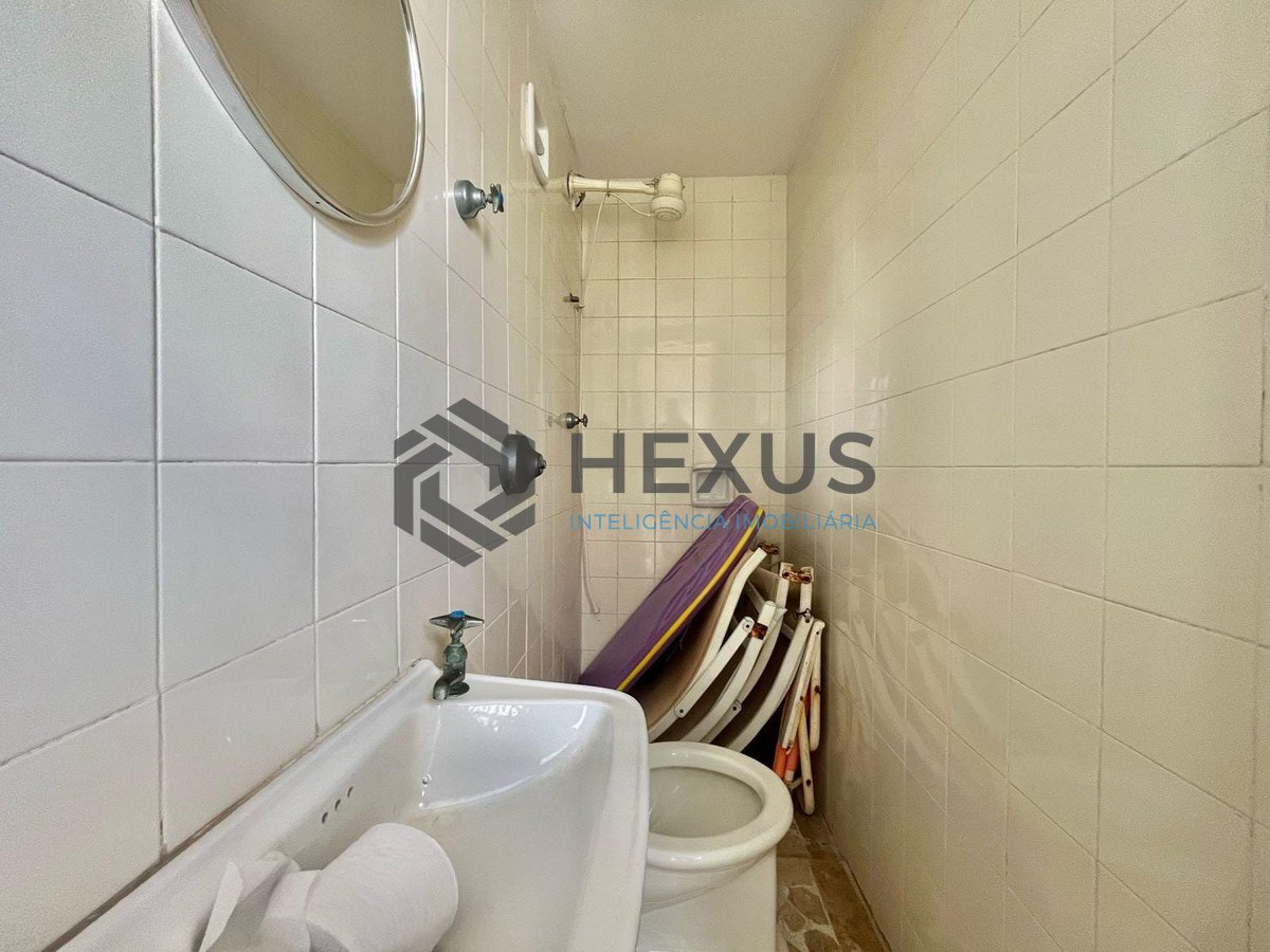 Foto 24 de Apartamento beira mar com varanda, lazer e vista mar na Praia das Pitangueiras, Guaruja | Hexus