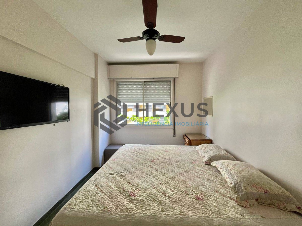 Foto 22 de Apartamento com varanda e vista livre a uma quadra da Praia das Pitangueiras, Guaruja