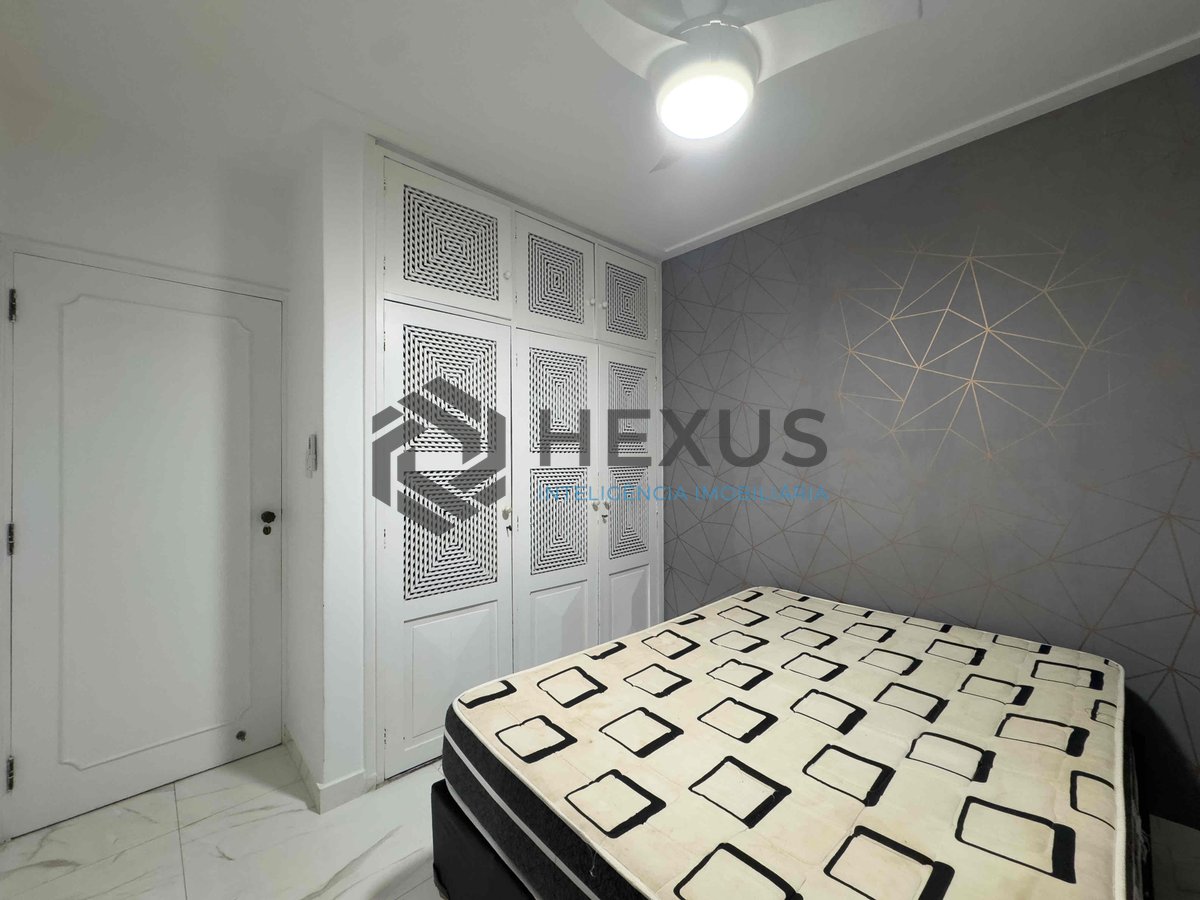 Foto 13 de Apartamento reformado e mobiliado a duas quadras da Praia das Pitangueiras, Guaruja
