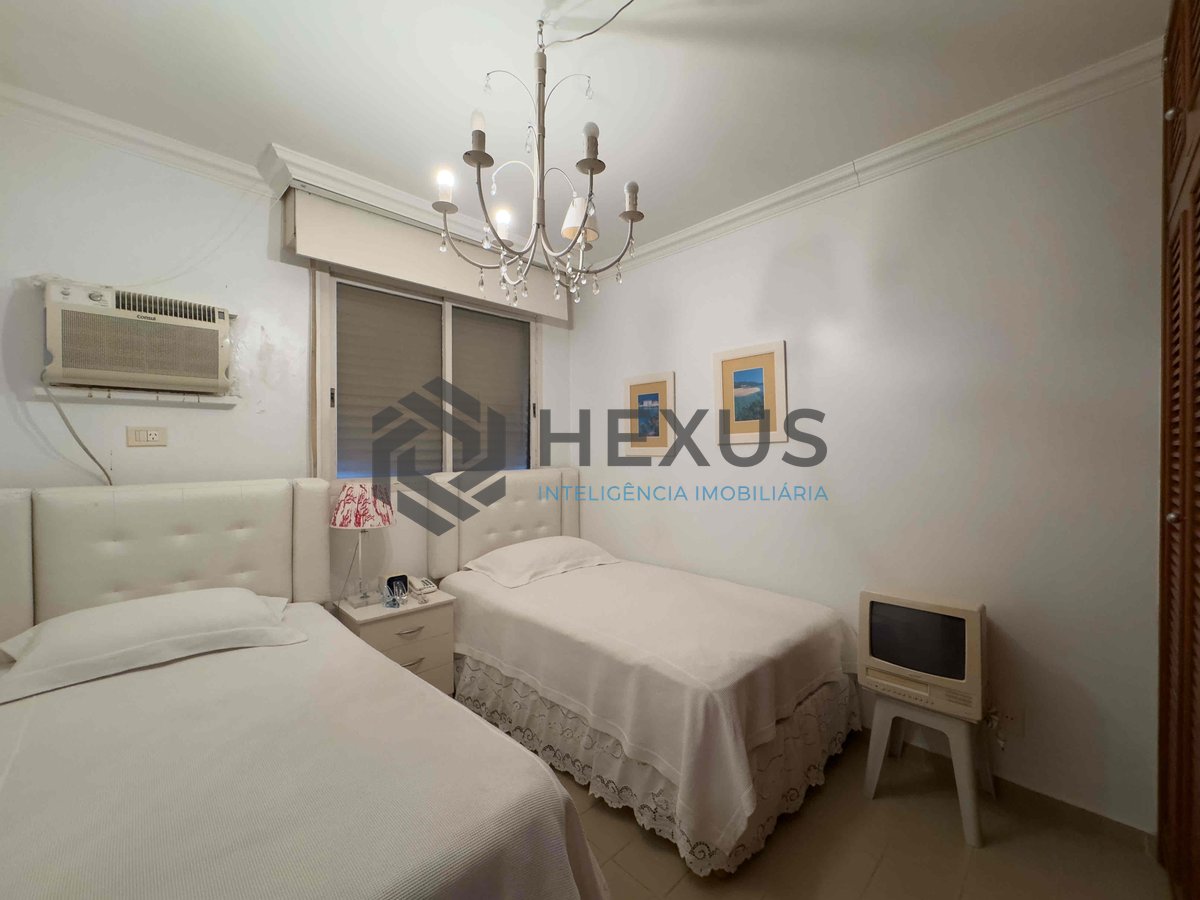 Foto 15 de Apartamento com varanda, vista mar, quadra mar, lazer, Praia das Pitangueiras, Guaruja | Hexus Inteligência Imobiliária