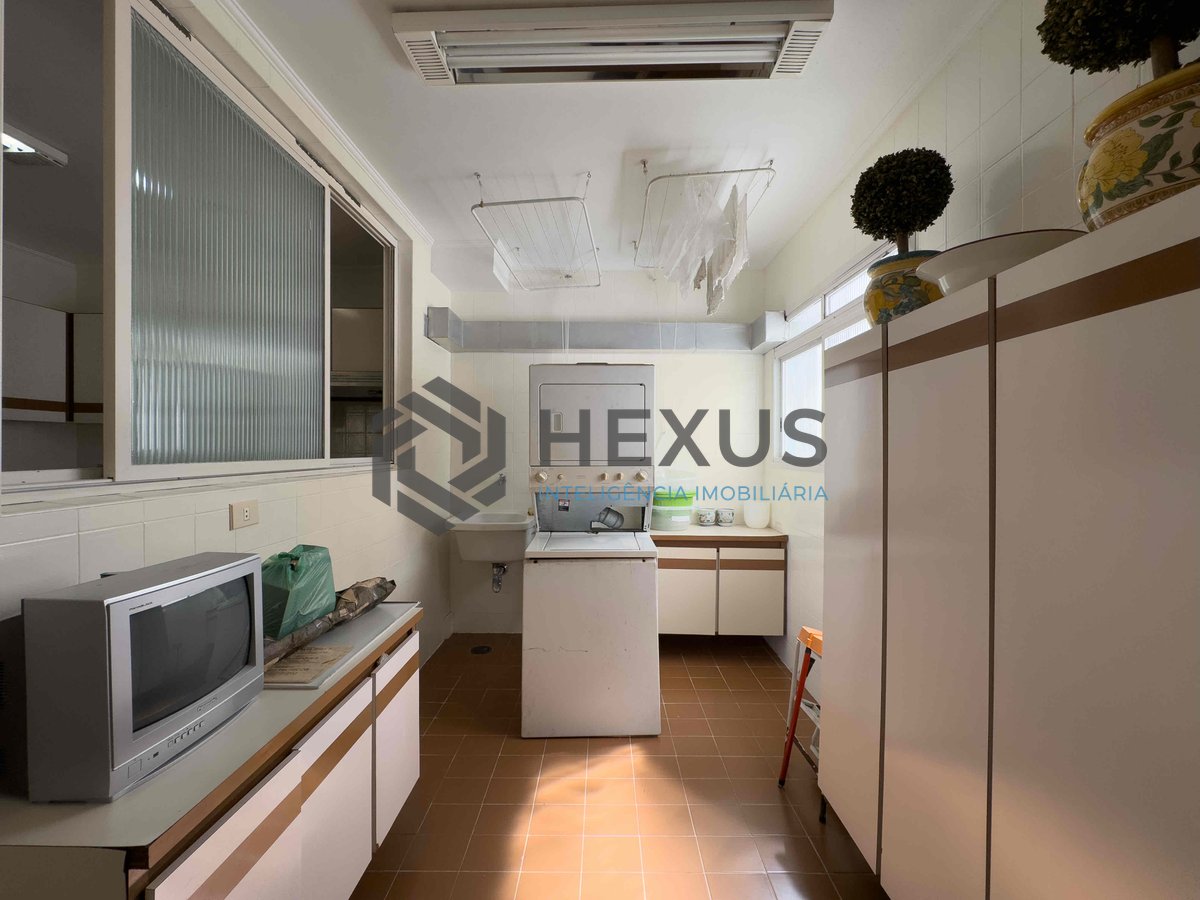 Foto 26 de Apartamento com varanda, vista mar, quadra mar, lazer, Praia das Pitangueiras, Guaruja | Hexus Inteligência Imobiliária