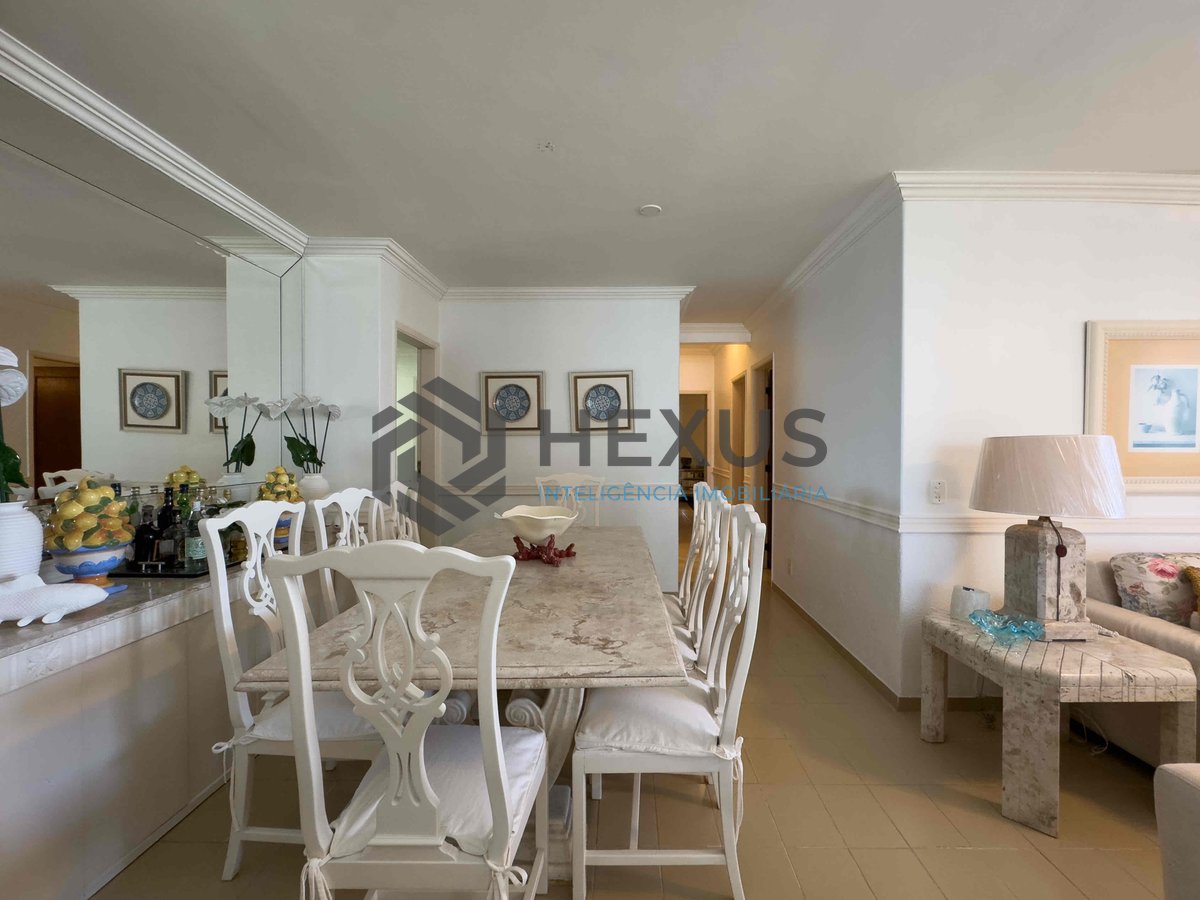 Foto 5 de Apartamento com varanda, vista mar, quadra mar, lazer, Praia das Pitangueiras, Guaruja | Hexus Inteligência Imobiliária