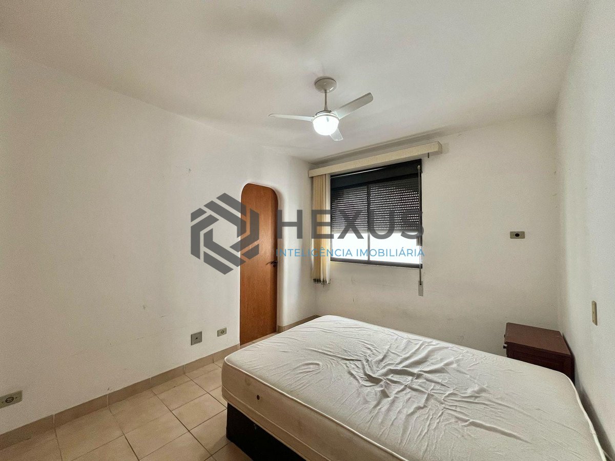 Foto 23 de Apartamento com varanda e vista mar na beira mar da Praia das Pitangueiras, Guaruja