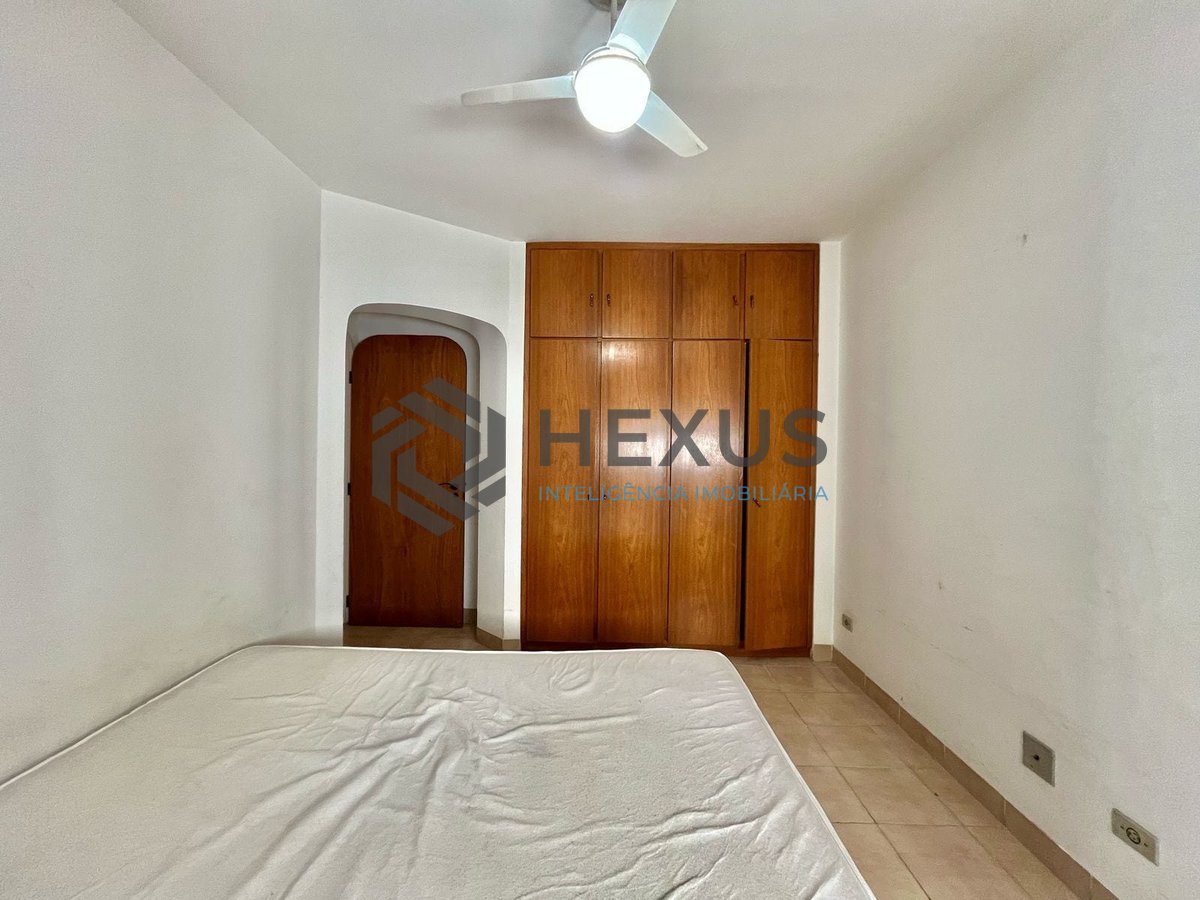 Foto 25 de Apartamento com varanda e vista mar na beira mar da Praia das Pitangueiras, Guaruja