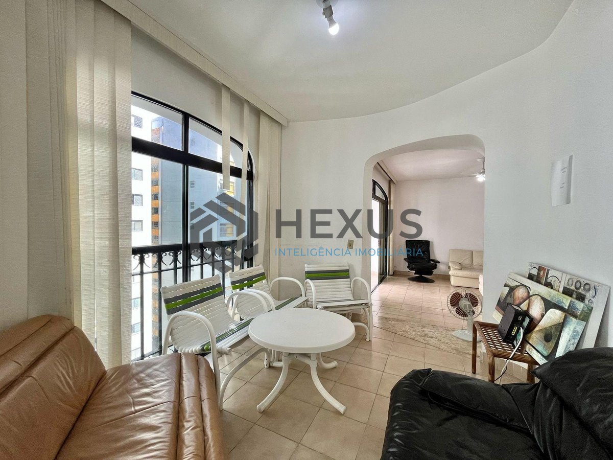 Foto 10 de Apartamento com varanda e vista mar na beira mar da Praia das Pitangueiras, Guaruja