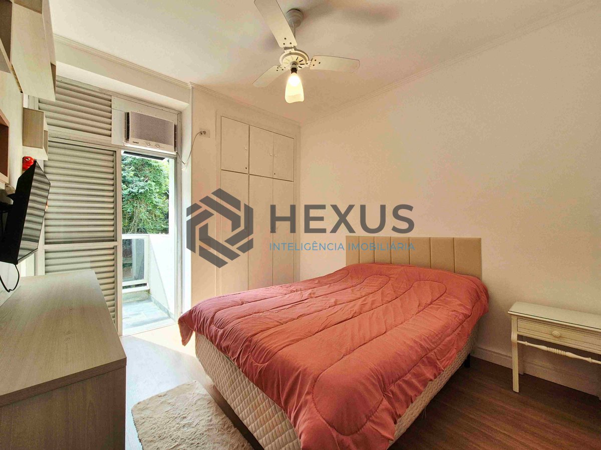 Foto 12 de Apartamento com varanda, reformado, lazer completo na Praia das Pitangueiras, Guaruja | Hexus