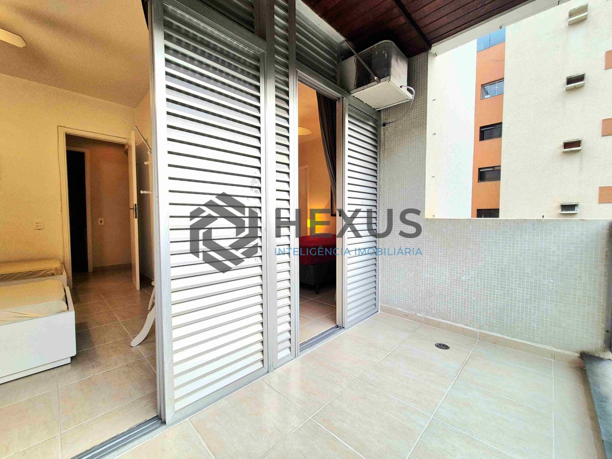 Foto 17 de Apartamento com varanda e lazer na Praia das Pitangueiras, Guaruja