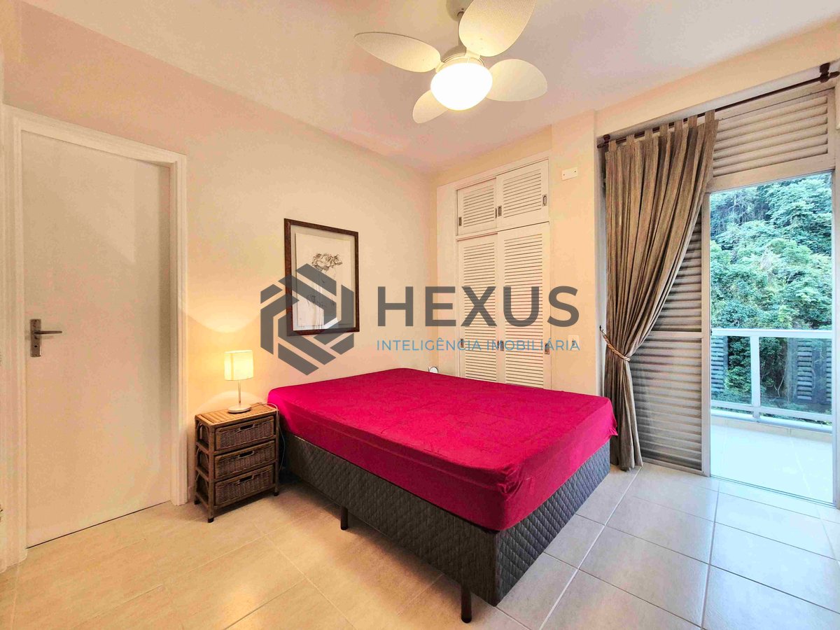 Foto 18 de Apartamento com varanda e lazer na Praia das Pitangueiras, Guaruja