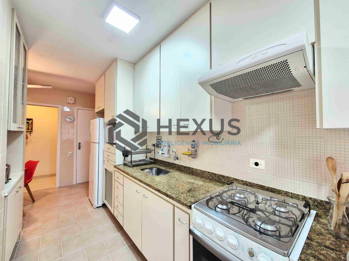 Foto 26 de Apartamento com varanda e lazer na Praia das Pitangueiras, Guaruja