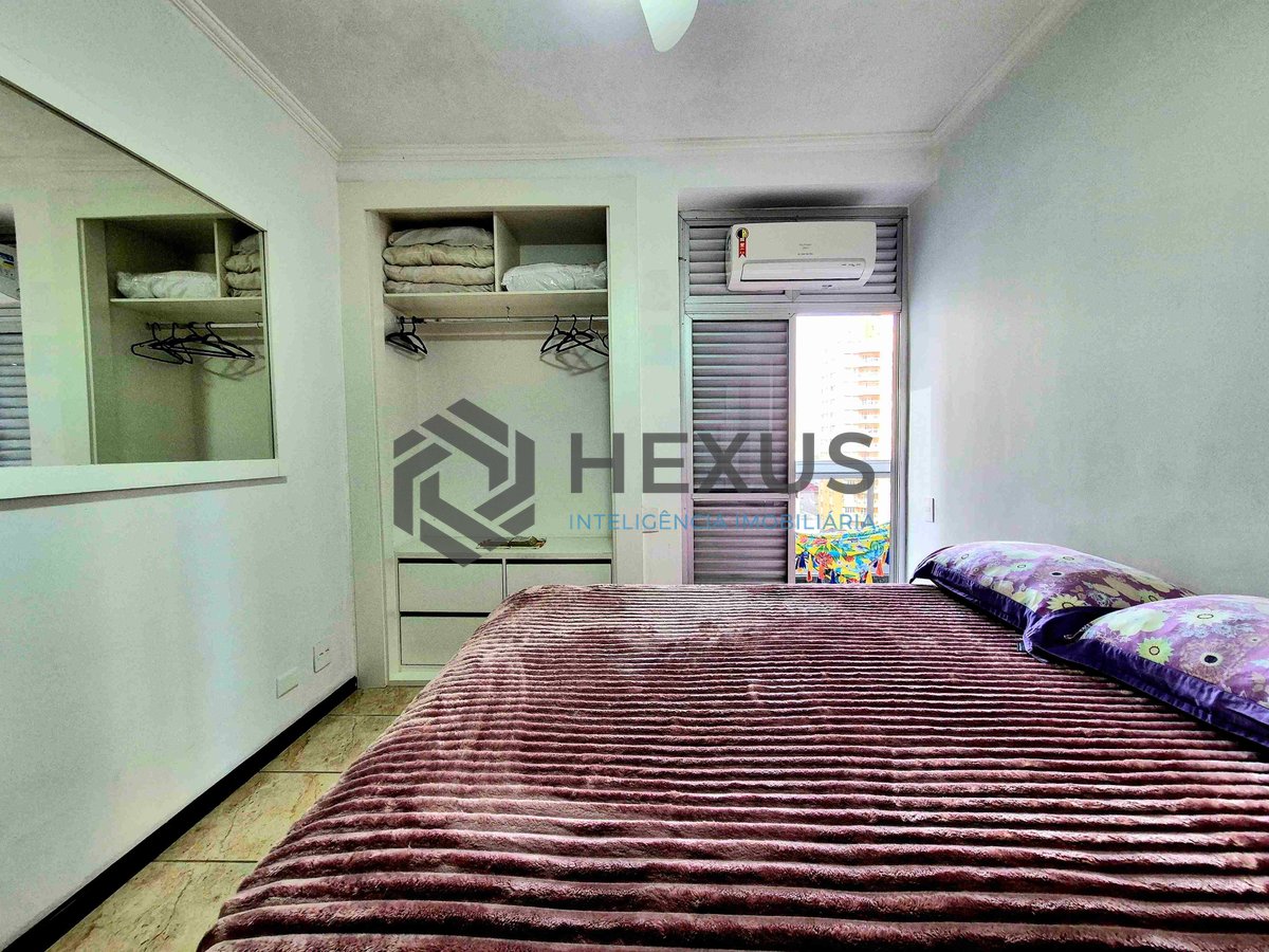 Foto 11 de Apartamento com varanda e lazer completo na Praia das Pitangueiras, Guaruja | Hexus