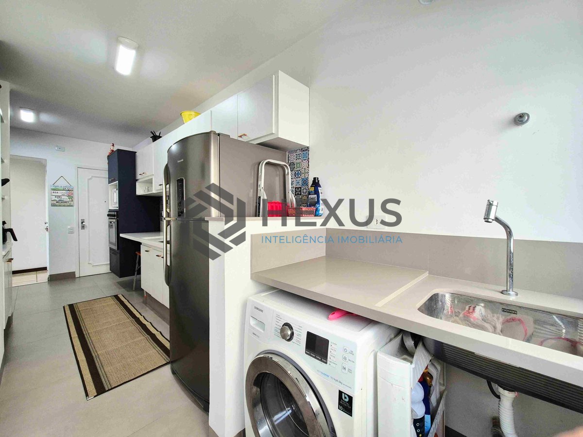 Foto 22 de Apartamento com varanda e lazer completo na Praia das Pitangueiras, Guaruja | Hexus
